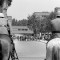 Policia Nacional (Grises) vigilan a los estudiantes en la Universidad Complutense (1968)